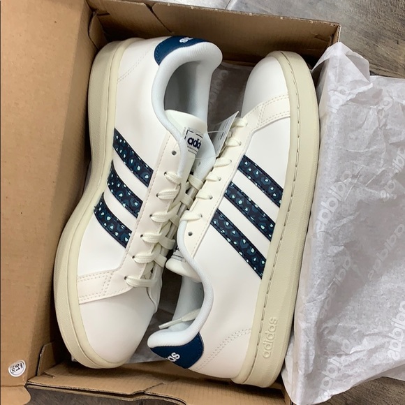 ADIDAS GRAND COURT women’s shoes - Picture 5 of 16